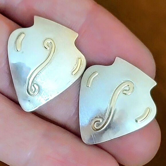 Handmade VTG 14k &925 Music Note Design Guitar Pick Earrings